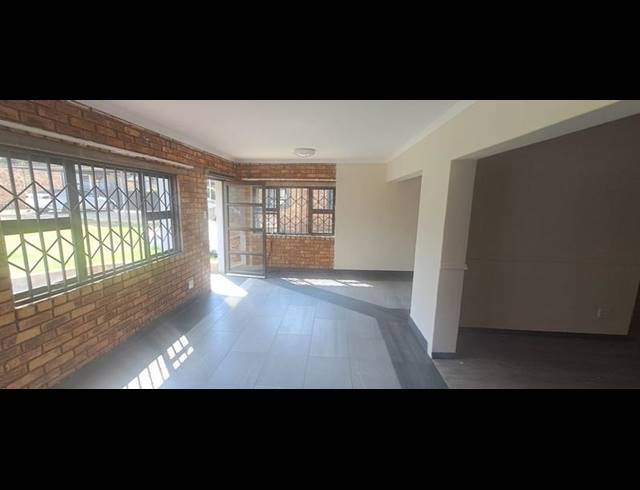 3 BEDROOM PROPERTY TO RENT IN ELSPARK